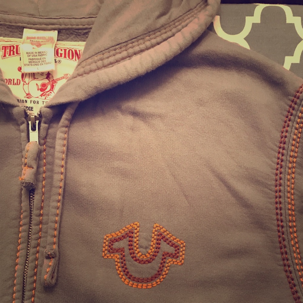 Men’s True Religion hoodie